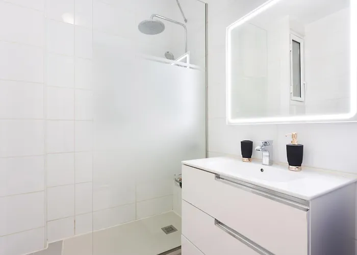 Seafront Just 200m From Vistas Апартаменты Арона