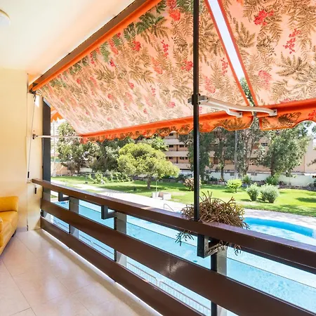 Seafront Just 200m From Vistas