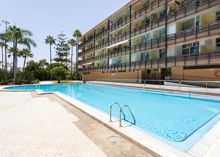 Seafront Just 200m From Vistas Appartement *